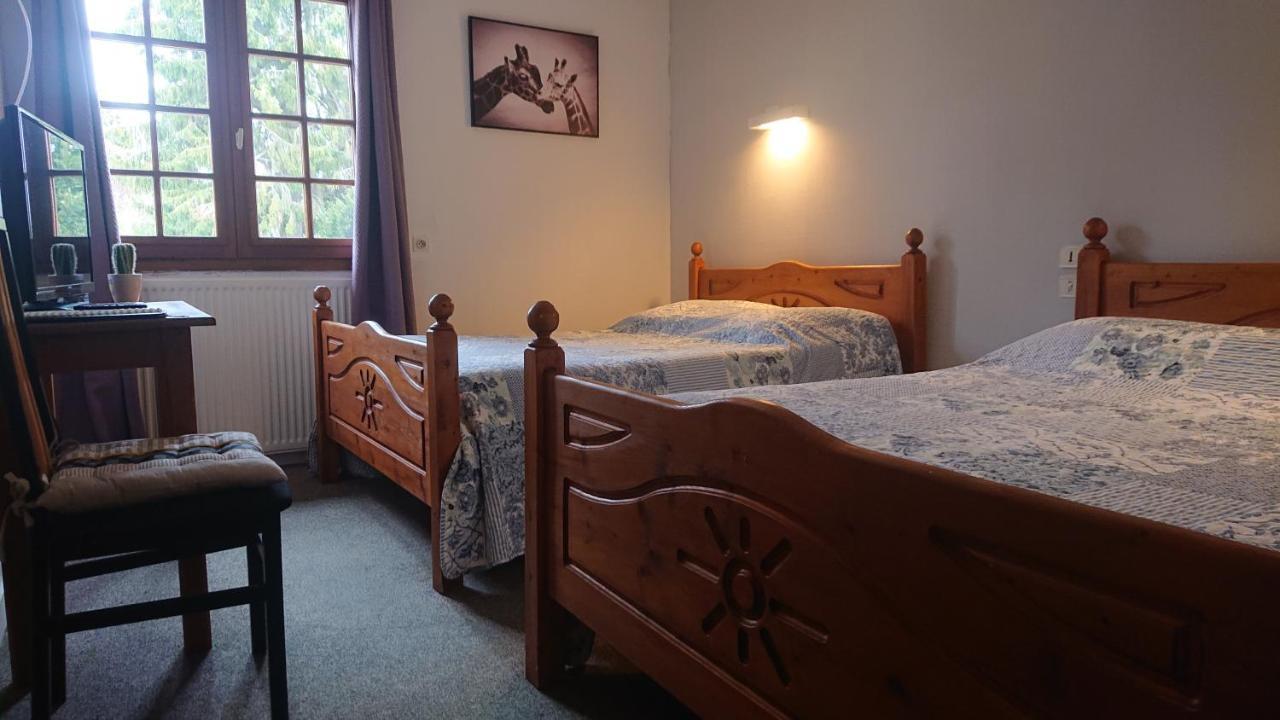 Le Petit Sale Hotel Saint-Just-le-Martel ภายนอก รูปภาพ